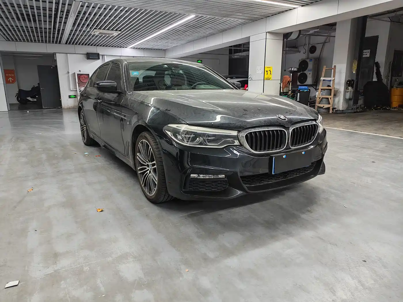 BMW 5 Series 2018 Facelift 530Li Leading M Sport Package фото 3