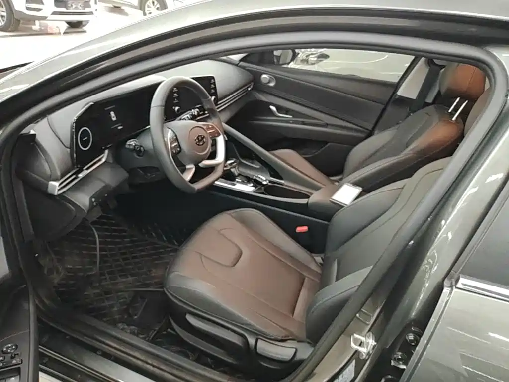 Hyundai Elantra 2025 2023 1.5L CVT GLX Elite Edition