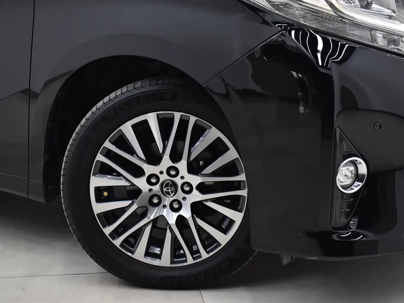 Toyota Alphard 2015 3.5L Luxury Edition фото 5