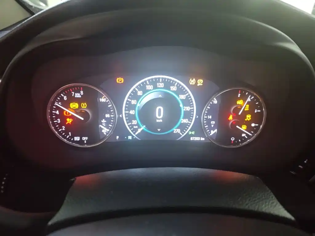 Фото 8 - Buick Envision Plus