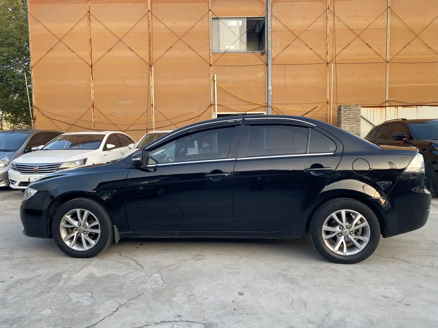 Mitsubishi Fengdisi 2013 1.8L Automatic Luxury China IV фото 12