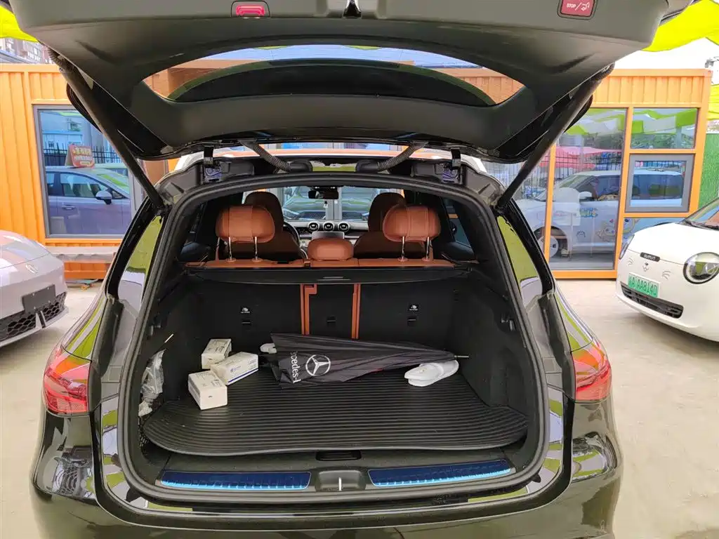 Mercedes-Benz GLC 2023 Facelift GLC 260 L 4MATIC Sport 5-Seater фото 10
