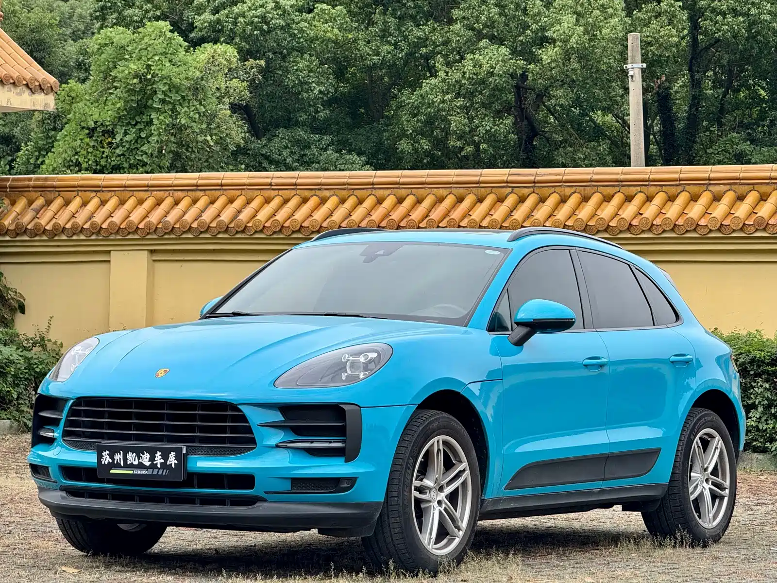 Фото 1 - Porsche Macan