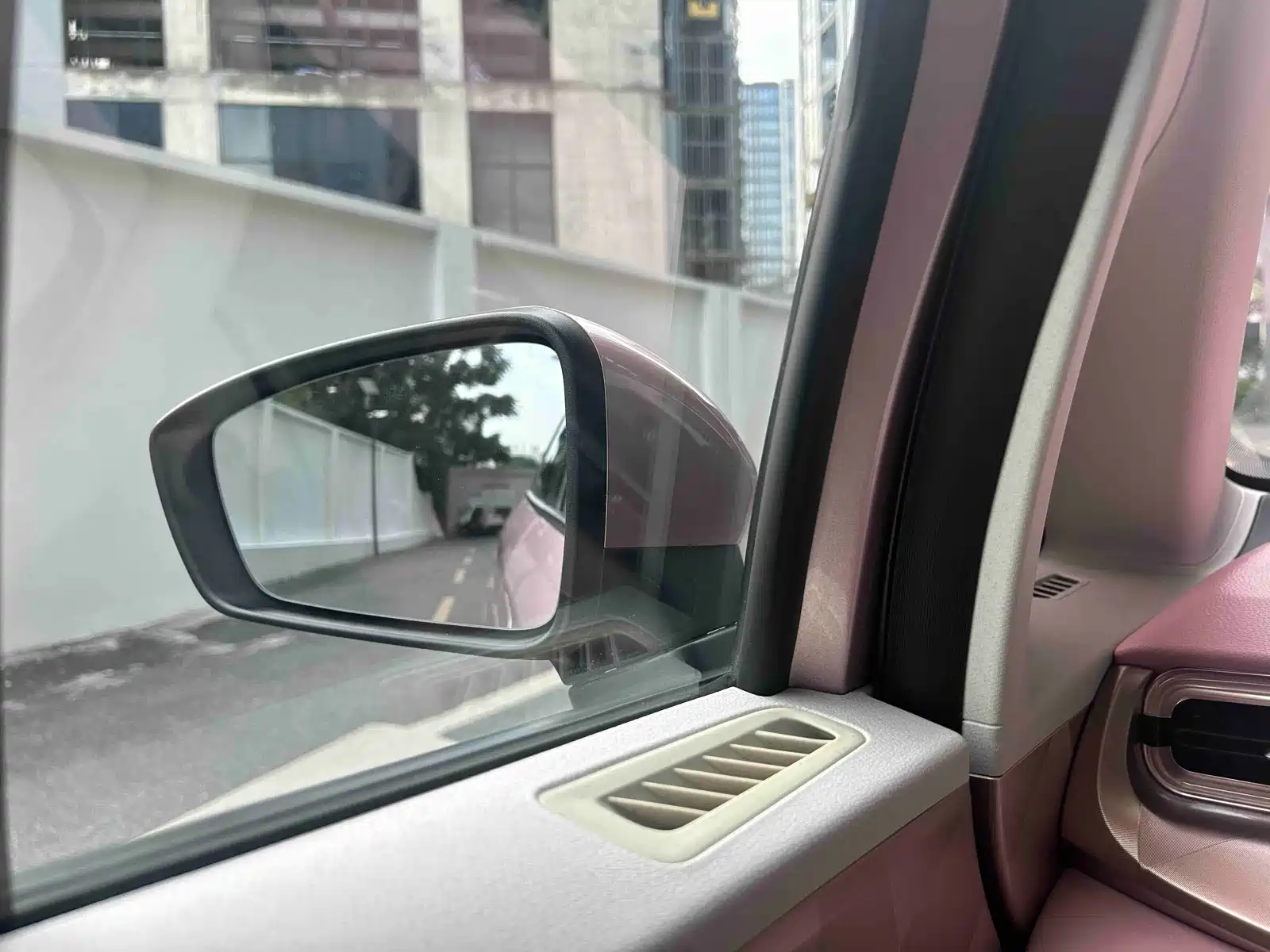 Photo 21 - Geely Geometry E Firefly