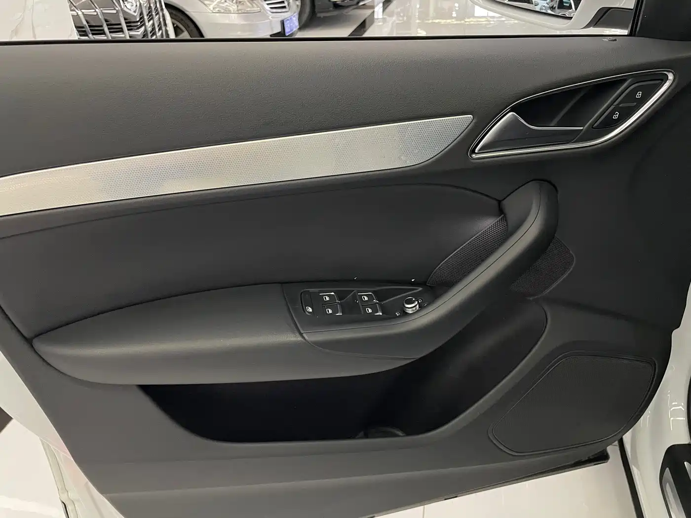 Audi Q3 2013 35 TFSI Comfort фото 21
