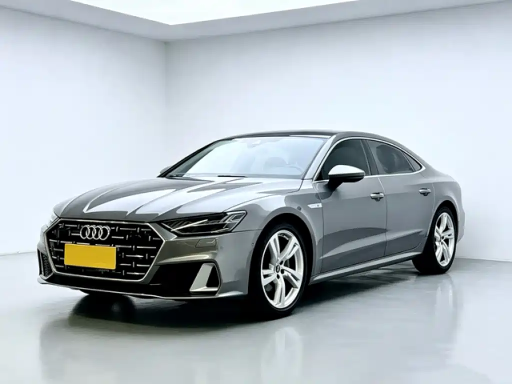 Фото 1 - Audi A7L