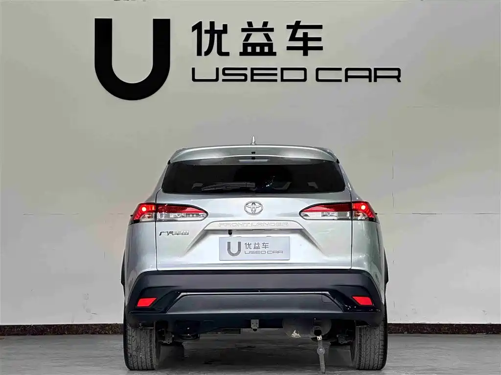 Toyota Frontlander 2023 2.0L CVT Leading Edition фото 8