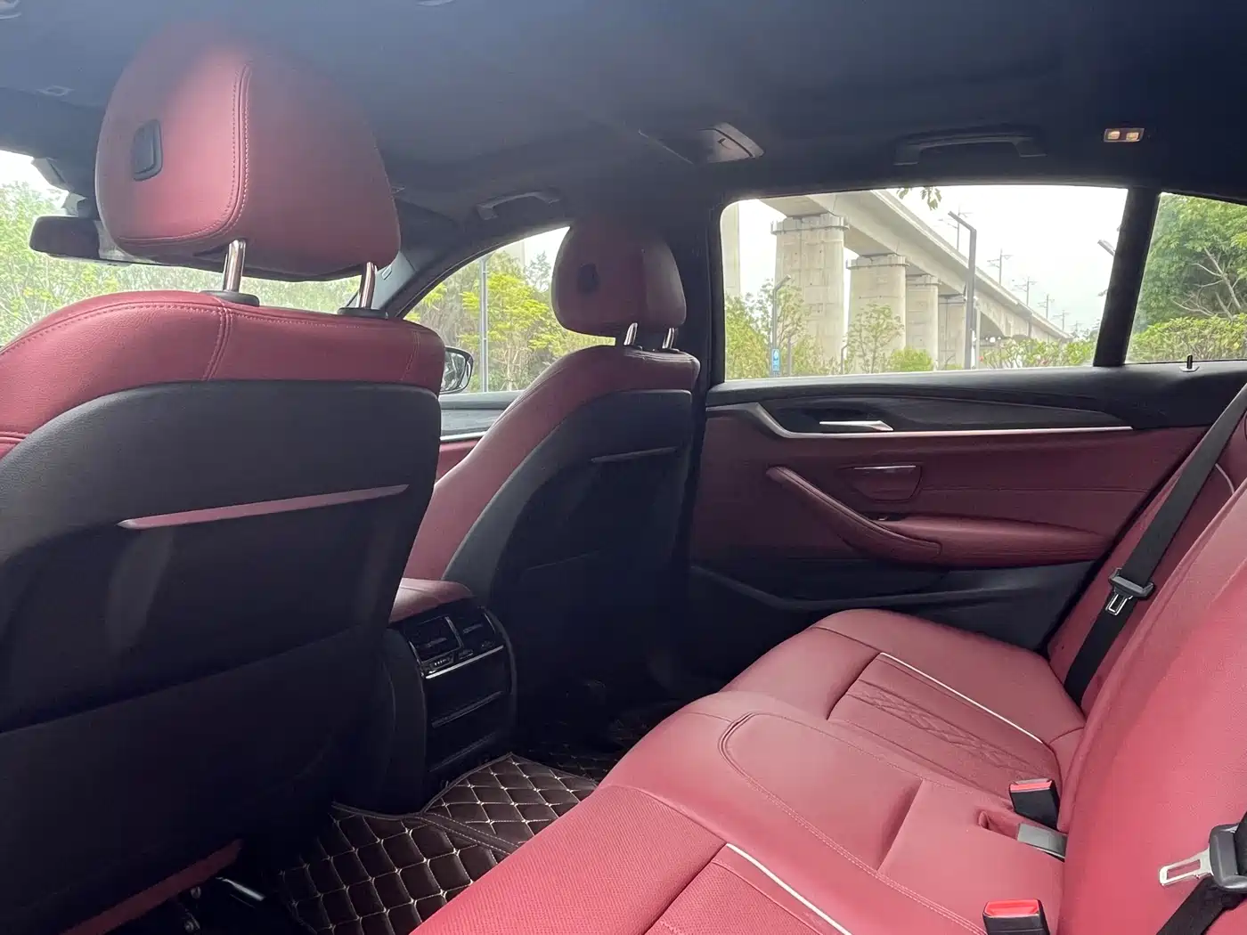 BMW 5 Series 2021 530Li Leading M Sport Package фото 6