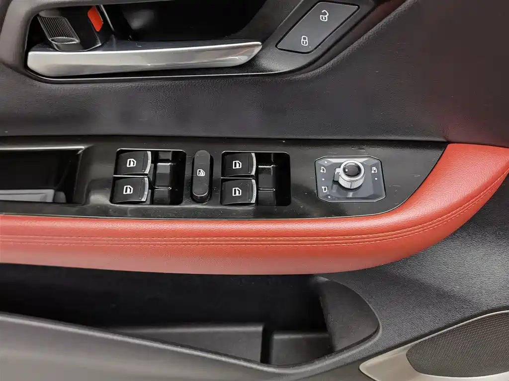 Haval H2s 2017 Red Label 1.5T DCT Elite фото 9