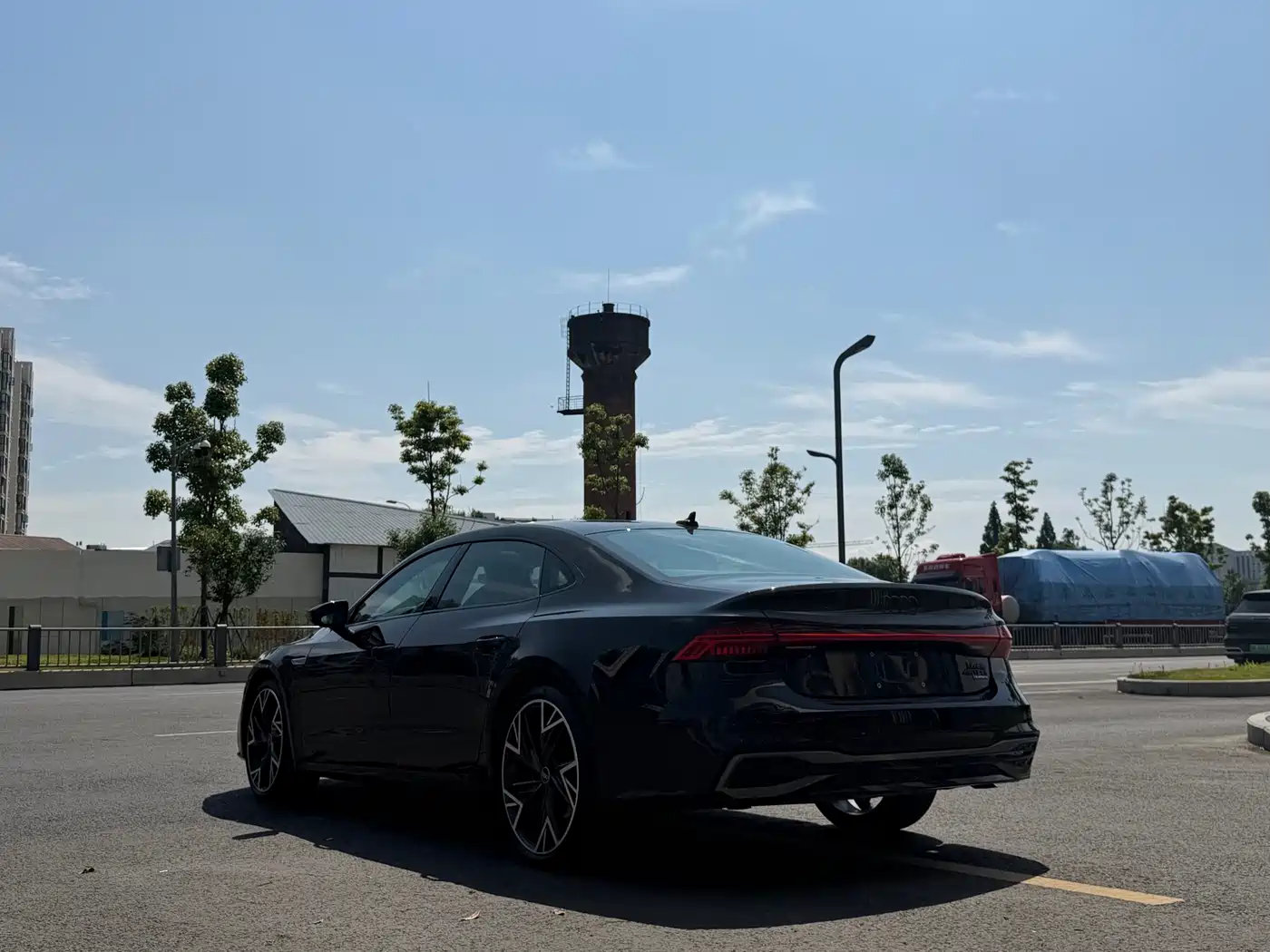 Audi A7L 2024 45 TFSI quattro S-line Black Warrior Edition фото 7