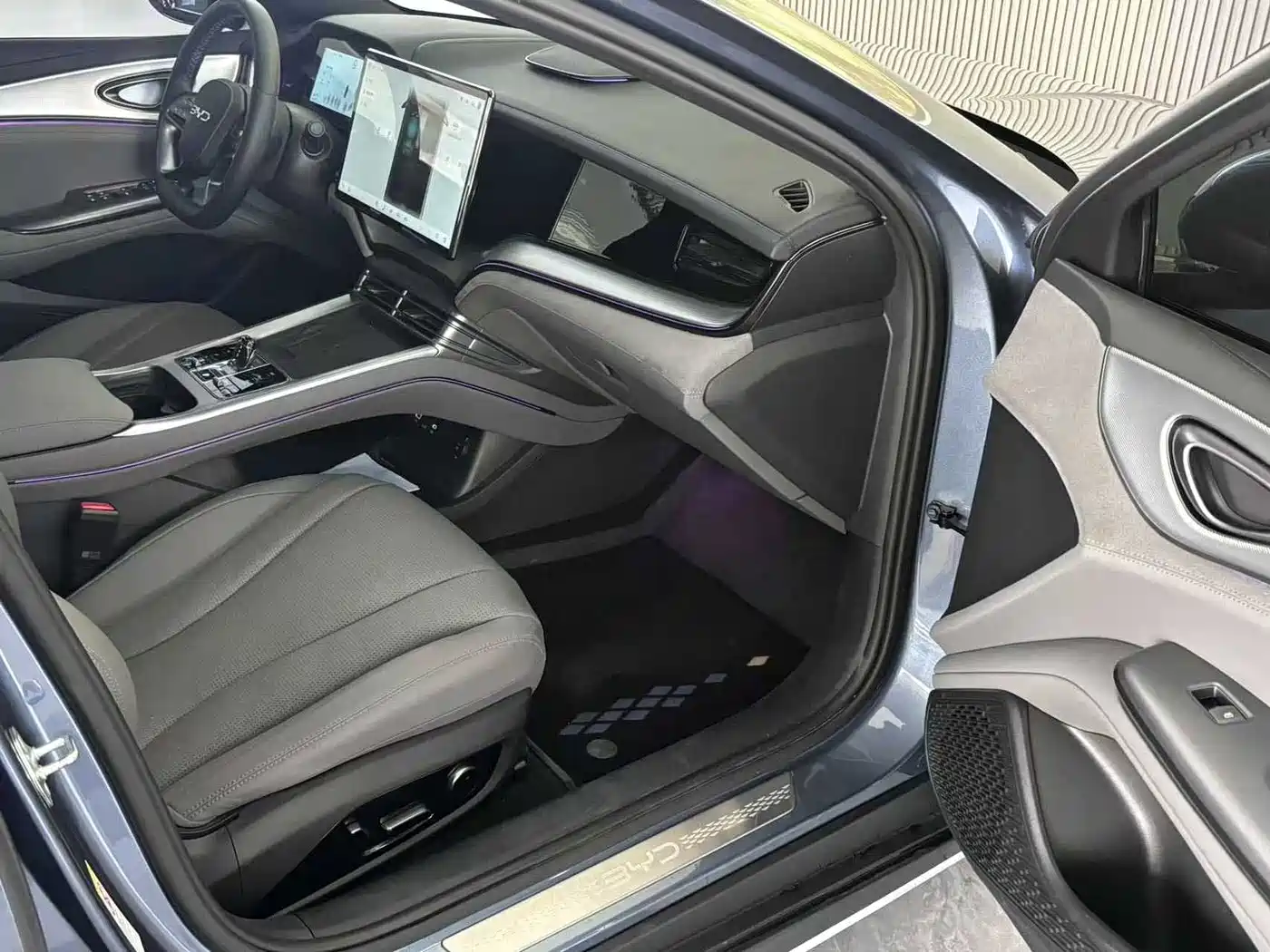 BYD Seal 07 DM-i 2025 2025 Smart Drive Edition DM-i 1.5L 125km Luxury