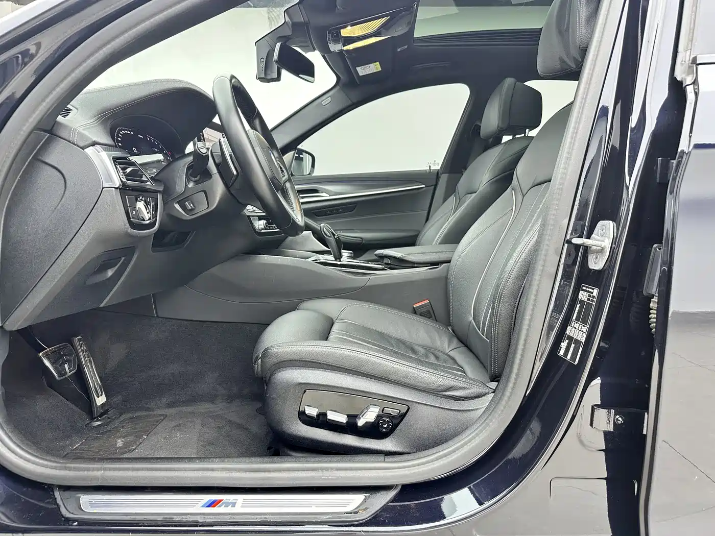 BMW 5 Series (Import) 2022 Facelift 530i Style Edition M Sport Package фото 3