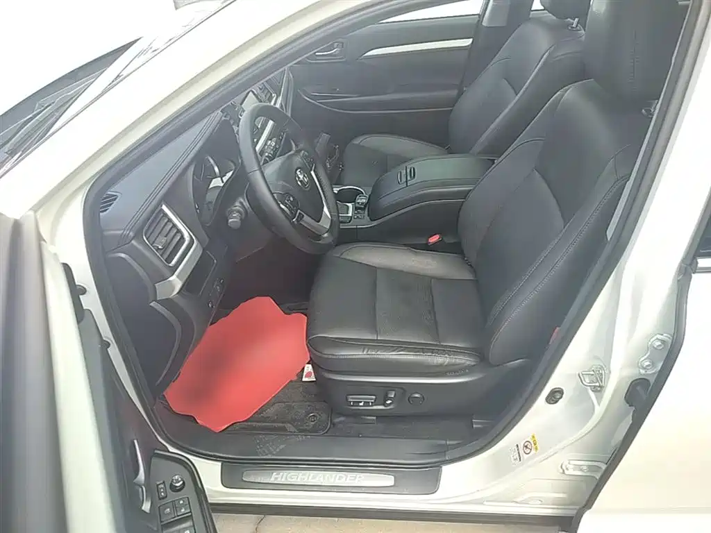 Toyota Highlander 2018 2.0T 4WD Luxury 7-seater (China V) фото 16
