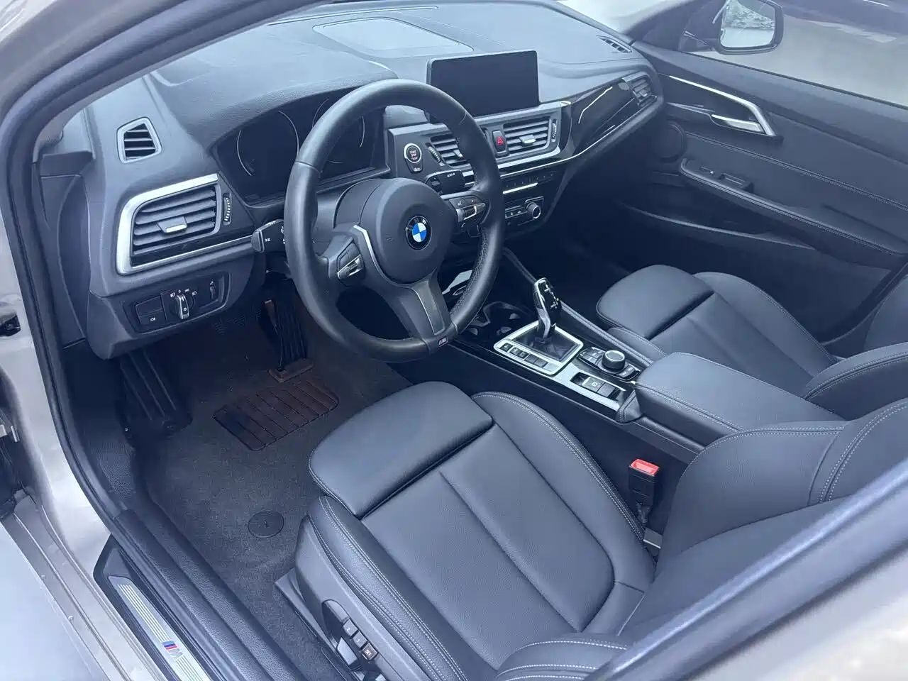 BMW 1 Series 2020 Model 120i M Sport Package фото 7