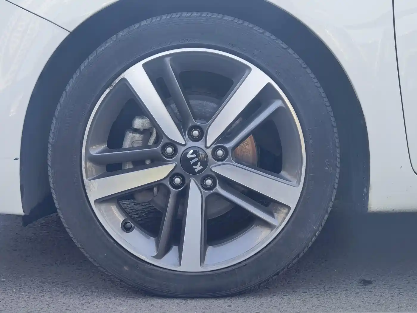 Kia K3 2017 1.6L Automatic 15th Anniversary Special GLS фото 5