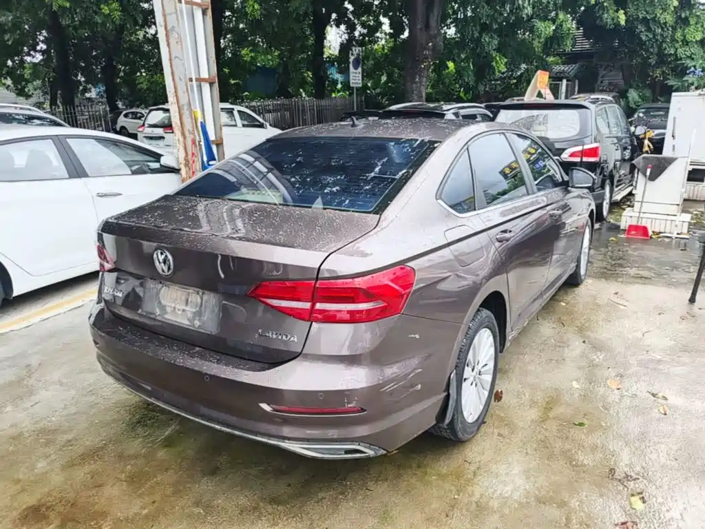 Фото 7 - Volkswagen Lavida