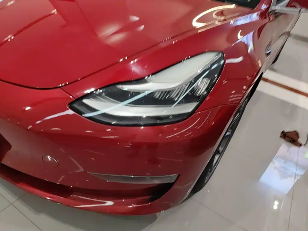 Tesla Model 3 (Import) 2019 2019 Long Range RWD Version