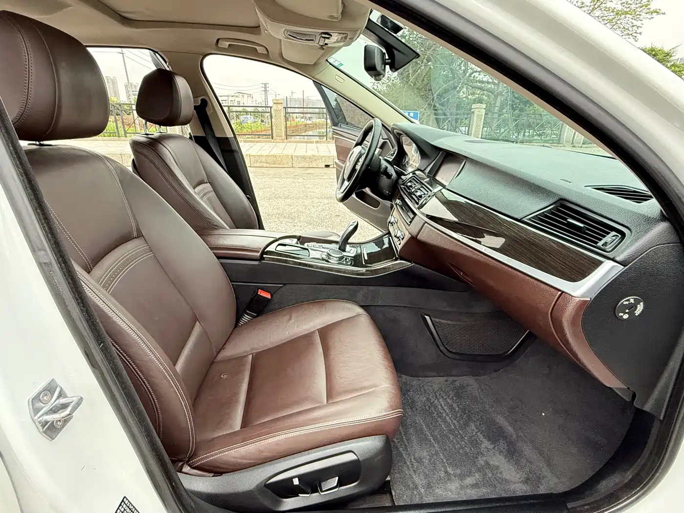 BMW 5 Series 2014 525Li Luxury Design Package фото 7