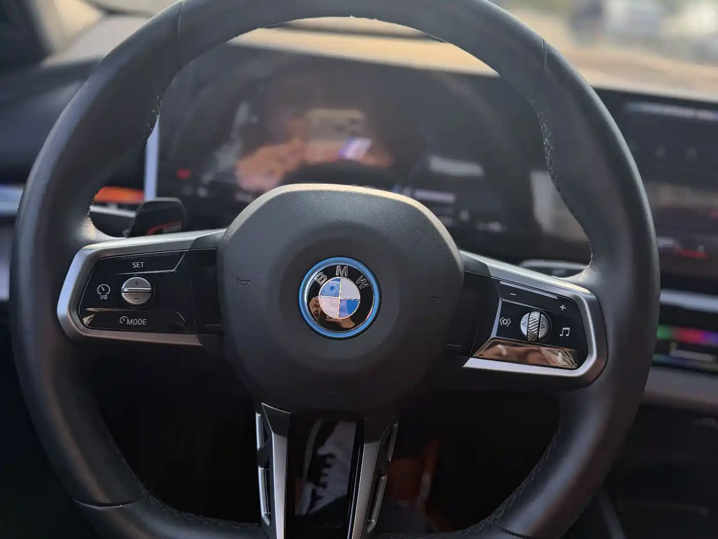 BMW I5