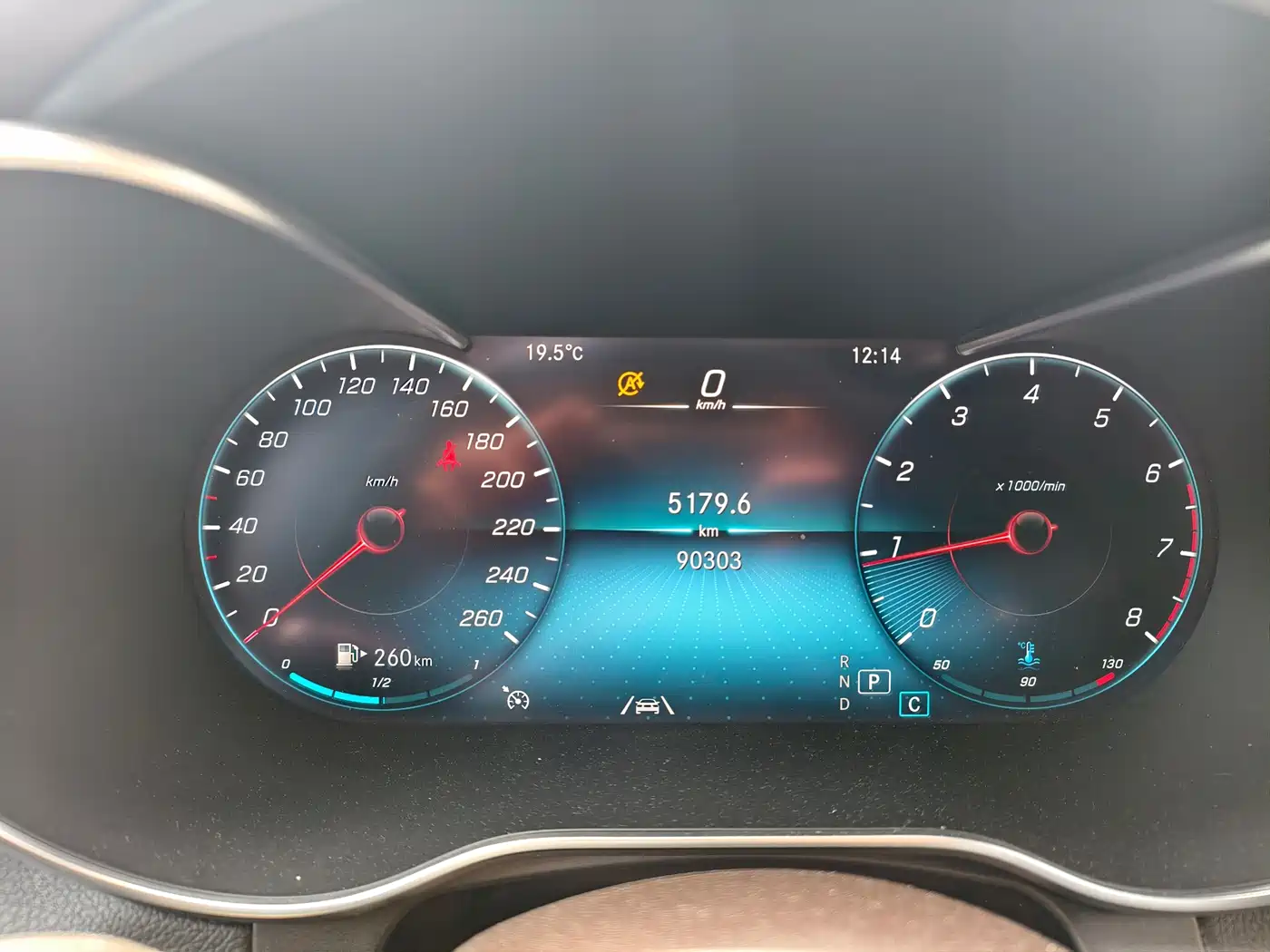 Mercedes-Benz GLC 2020 GLC 300 L 4MATIC Dynamic фото 2