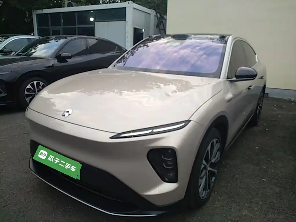 Фото 1 - NIO EC7