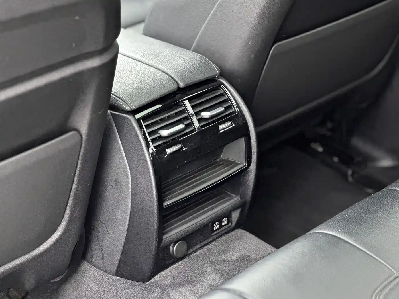 BMW 5 Series (Import) 2022 Facelift 530i Style Edition M Sport Package фото 7