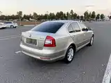 Фото 4 - Škoda Octavia
