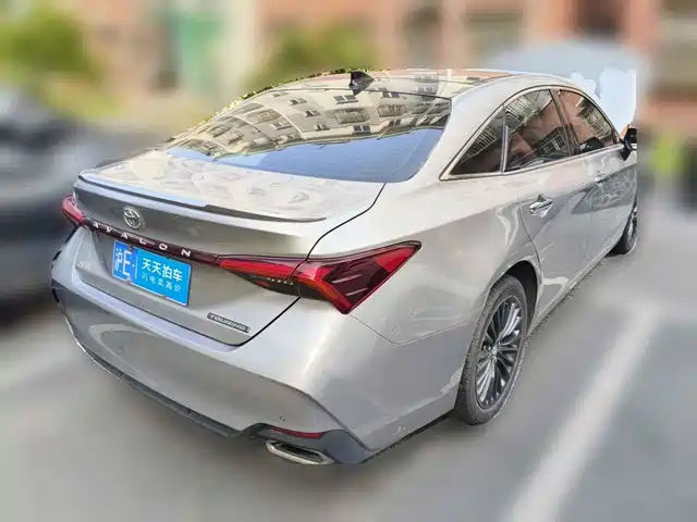 Toyota Avalon 2019 2.5L Touring Premium Edition China VI — фото 2