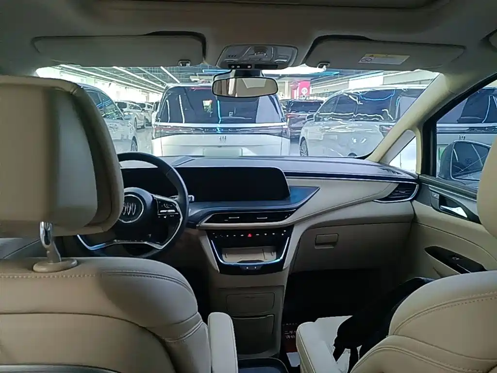 Buick GL8 New Energy 2025 Land Honor Premium Edition 7-Seater фото 10