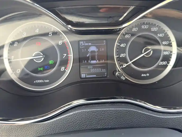 Baojun 560 2017 2016 1.8L Manual Luxury