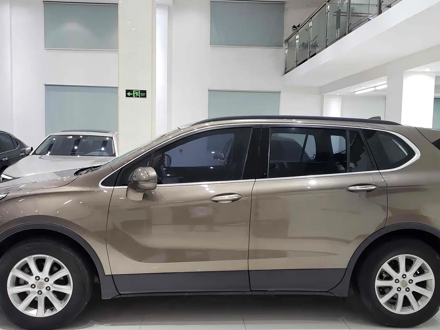 Buick Envision Plus 2018 20T 2WD Leading фото 15