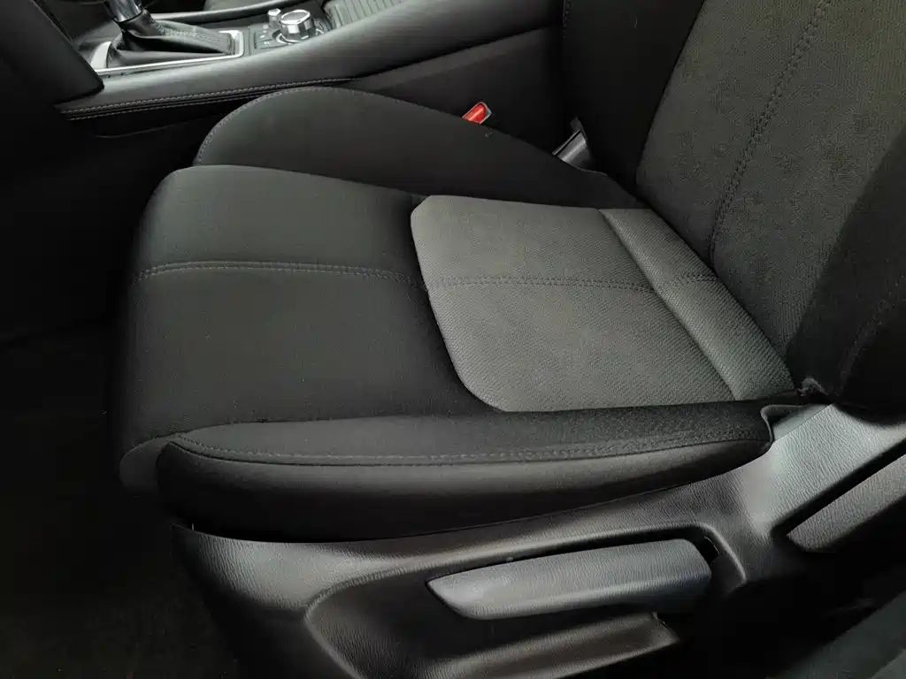 Фото 20 - Mazda CX-4