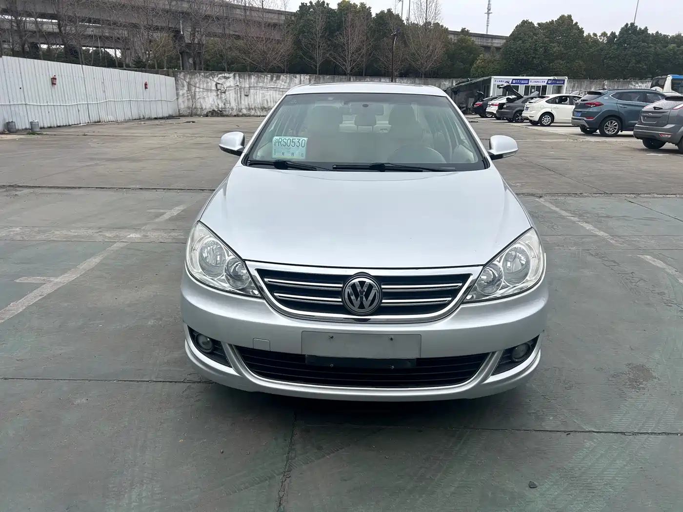 Volkswagen Lavida 2011 1.6L Automatic Pinxuan Edition фото 2