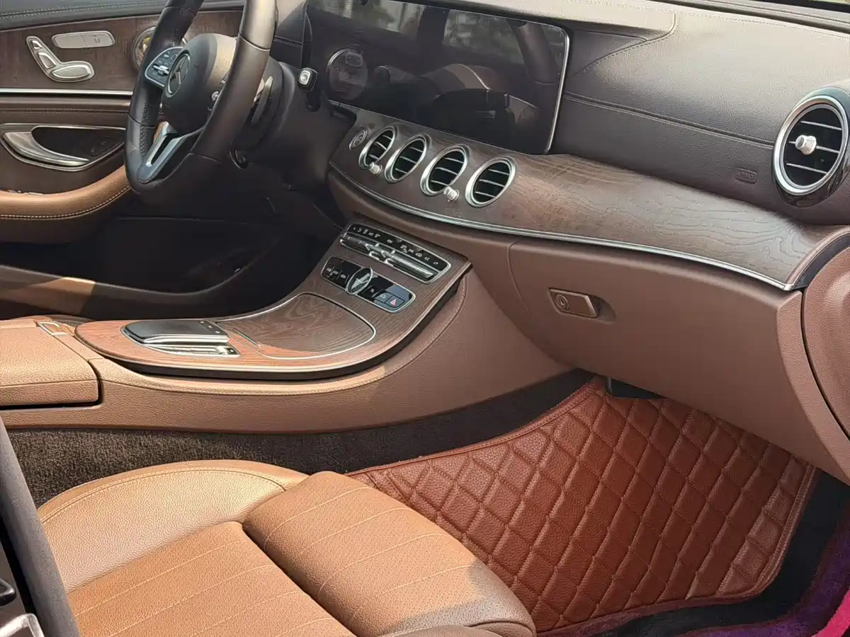 Mercedes-Benz E-Class 2019 E 200 L фото 8