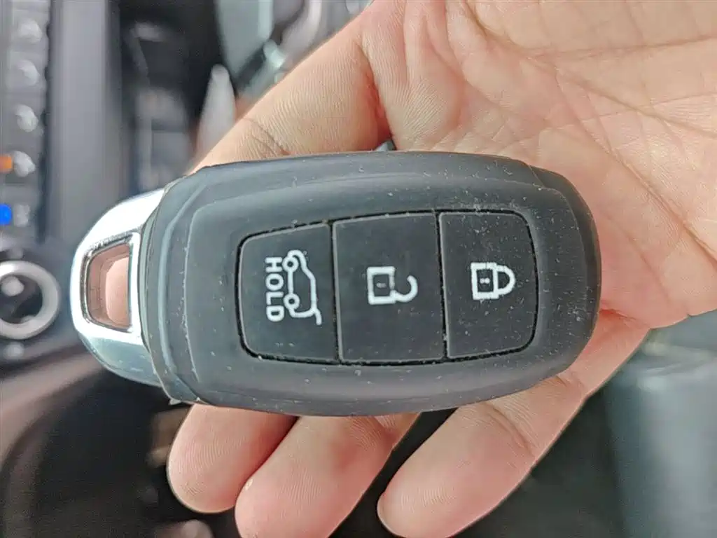 Hyundai Fista 2019 280TGDi Sport Edition China VI фото 9