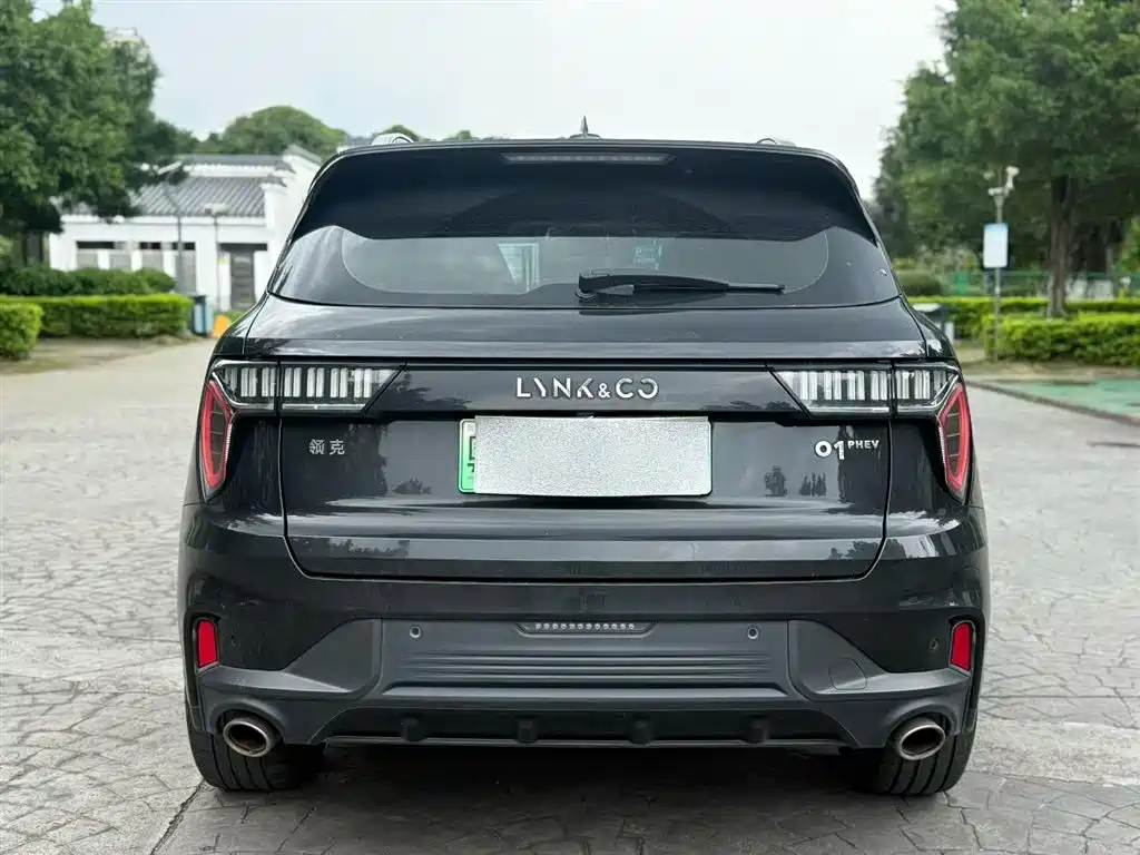 Lynk & Co 01 EM-P 2022 1.5TD PHEV Plus фото 4