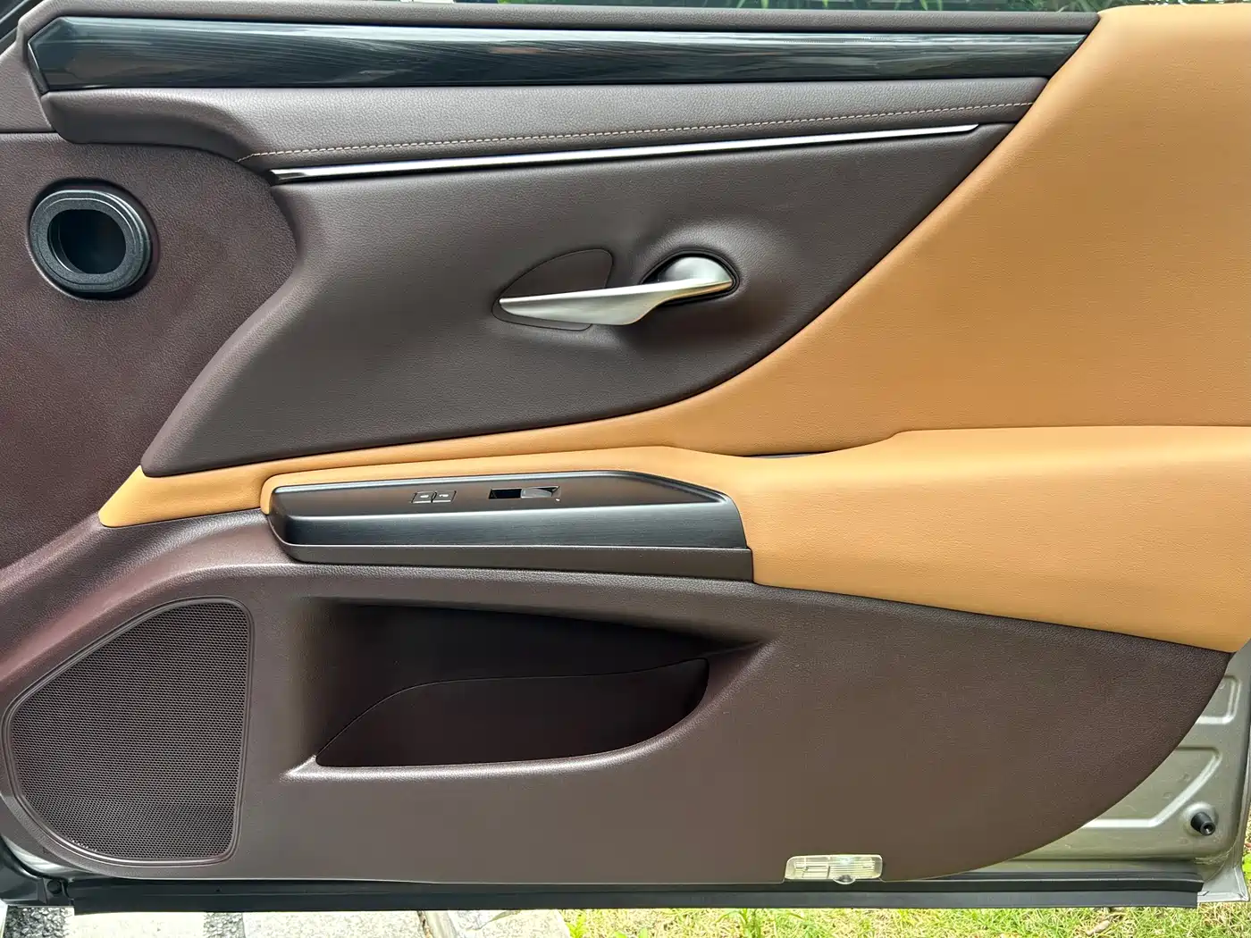 Lexus ES 2018 300h Excellence Edition China V фото 26