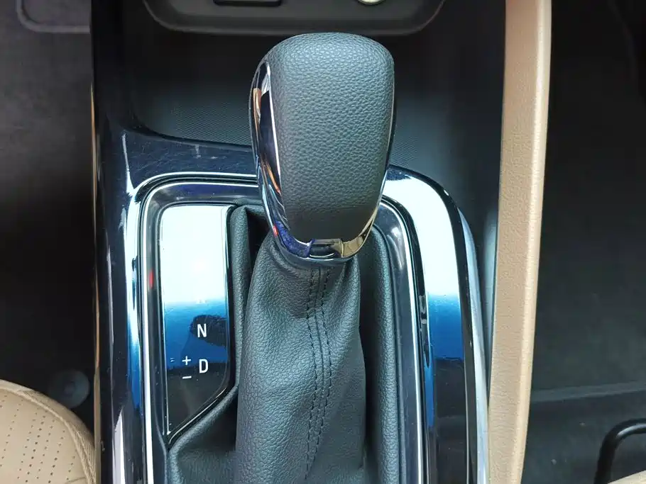 Buick GL6 2023 2021 323T Mild Hybrid Connected Luxury