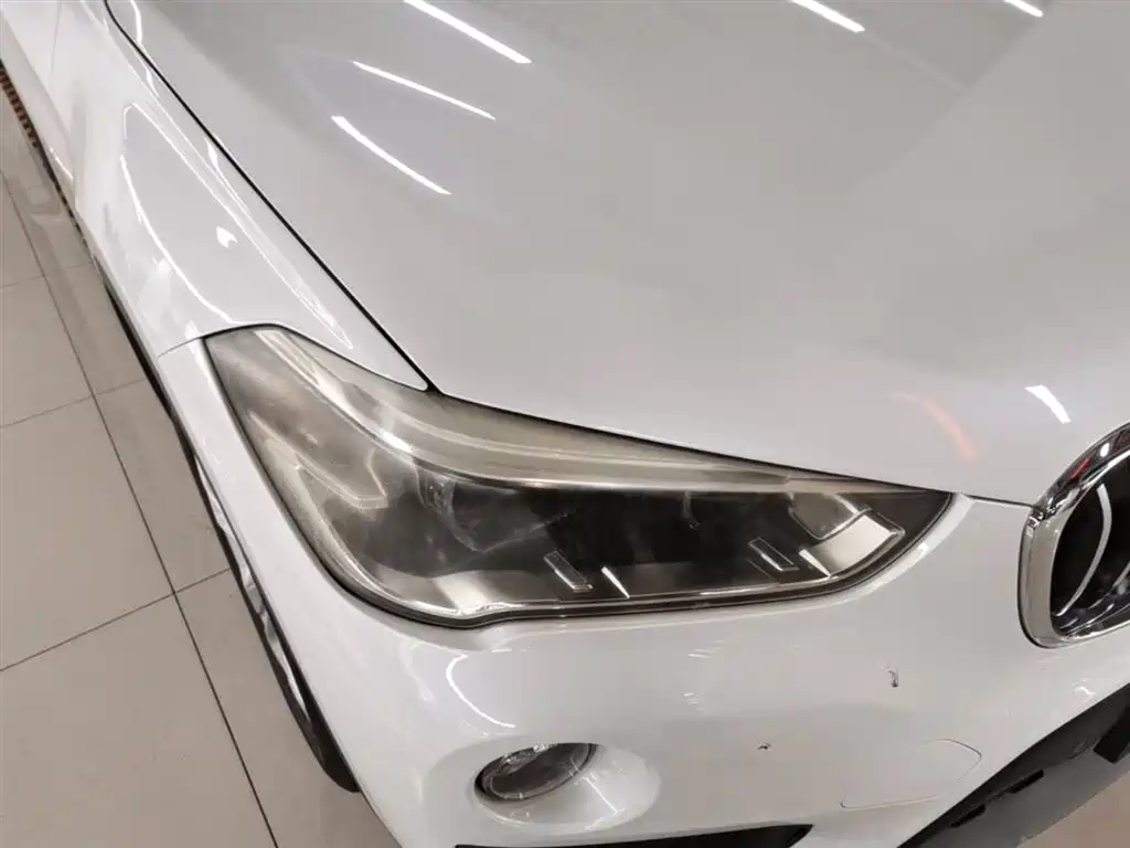 BMW X1 2016 sDrive18Li Premium Model фото 13
