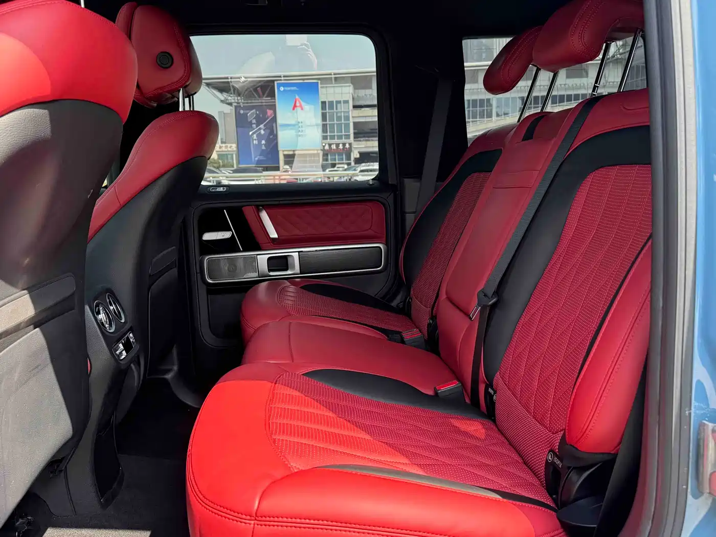Mercedes-Benz G-Class фото 12