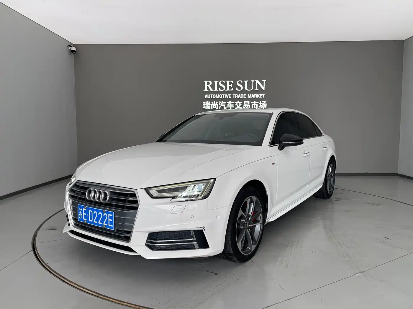 Audi A4L 2018 30th Anniversary 45 TFSI quattro Sport