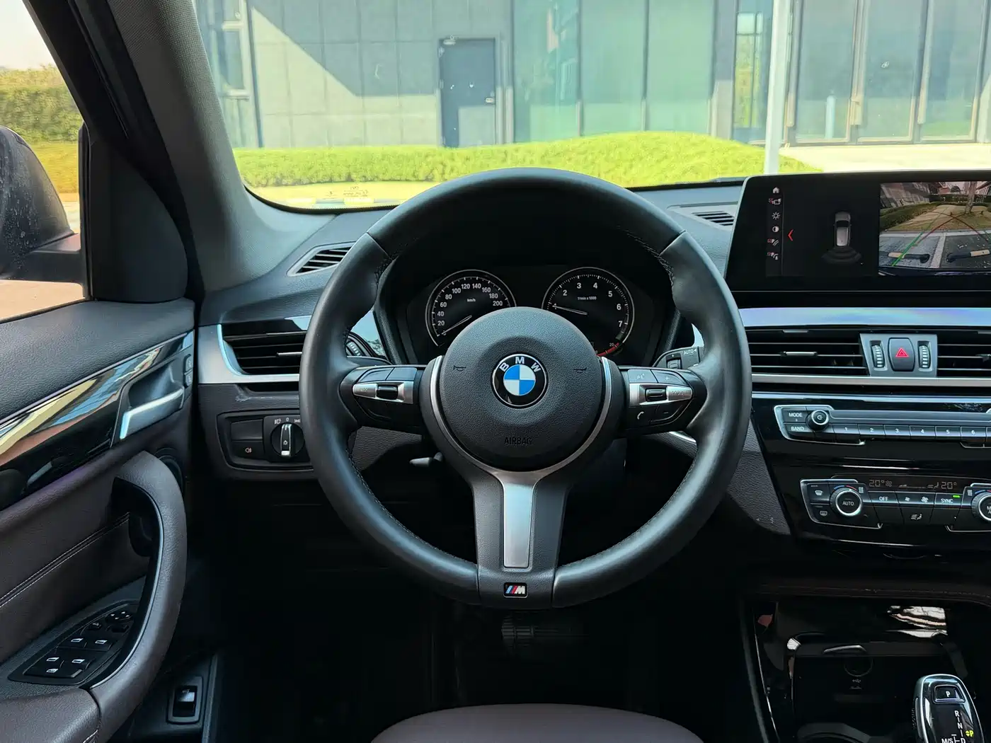 BMW X1 2020 sDrive20Li Fashion Model фото 6