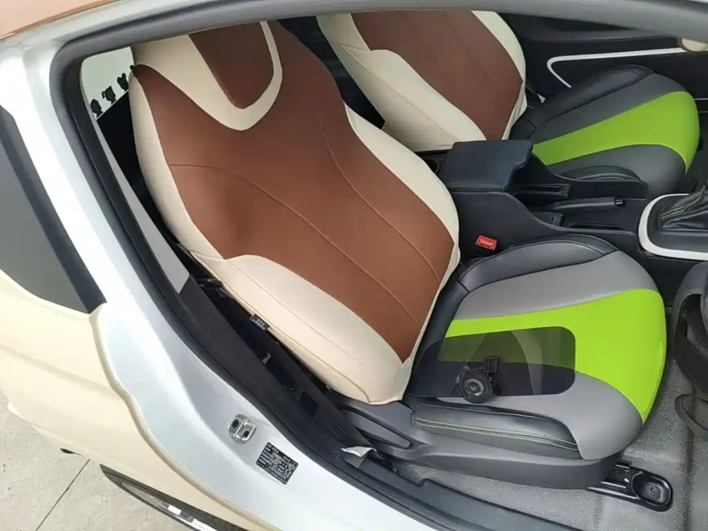 Roewe Clever 2020 2020 Urban Style Edition