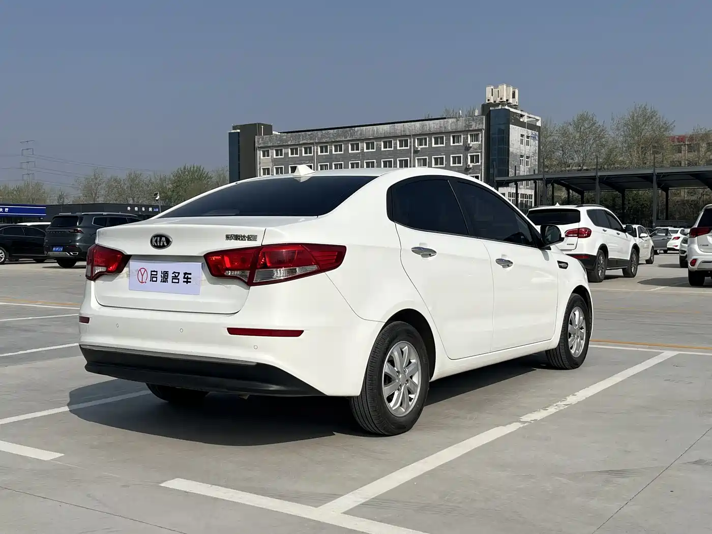 Kia K2 2015 Sedan 1.4L MT GLS фото 17