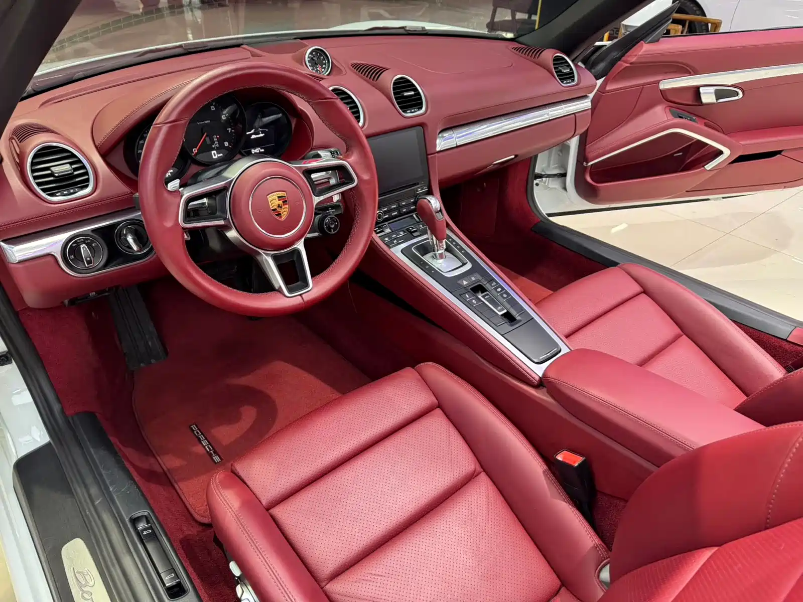 Фото 4 - Porsche 718