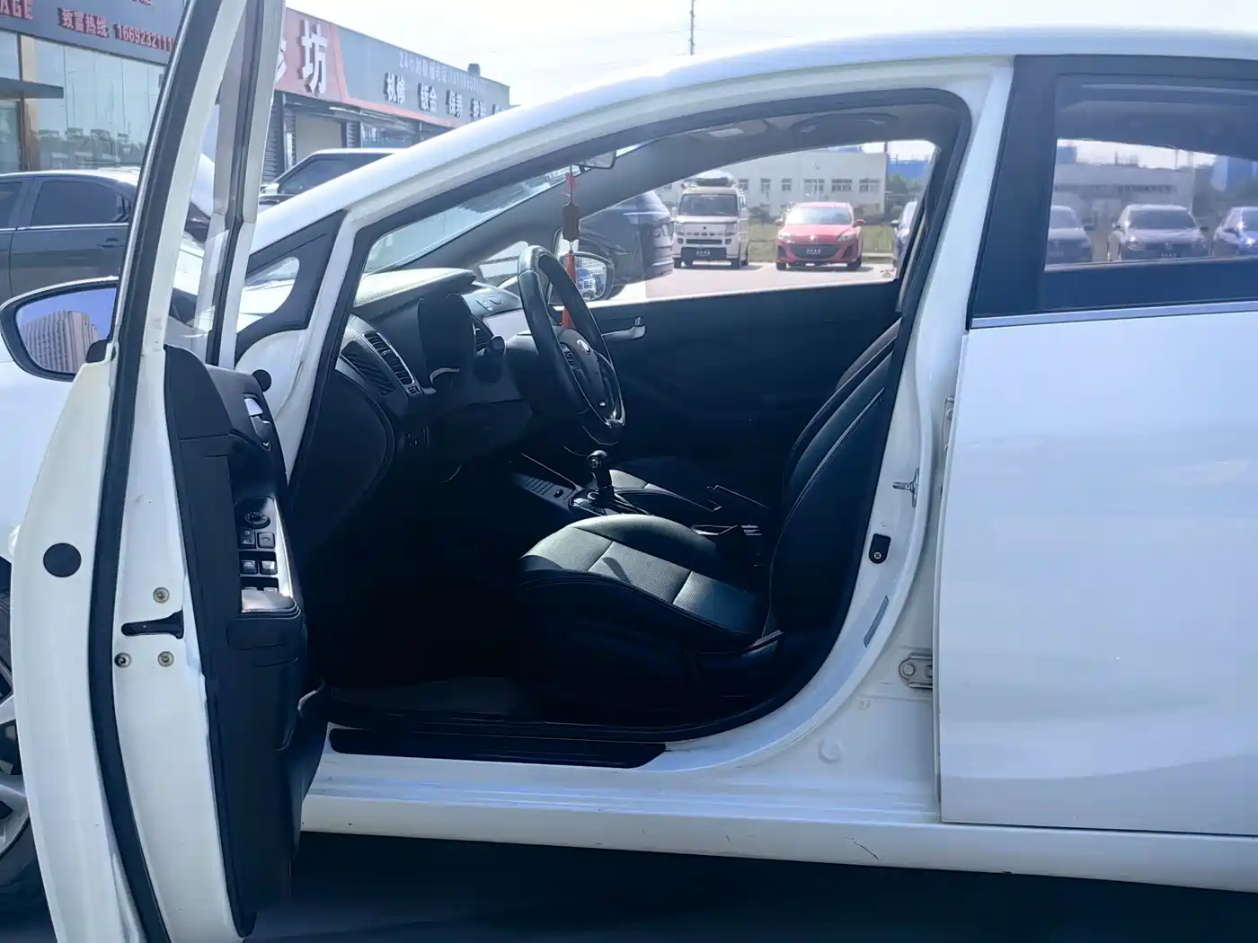 Kia K3 2016 1.6L Automatic GLS фото 9