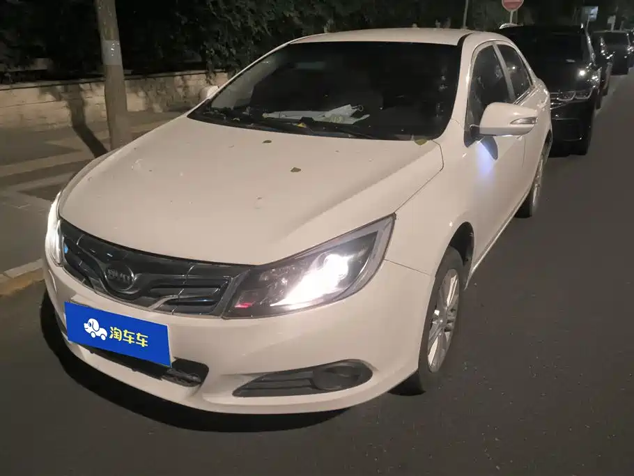 BYD e5 2018 450 Connected Enjoyment