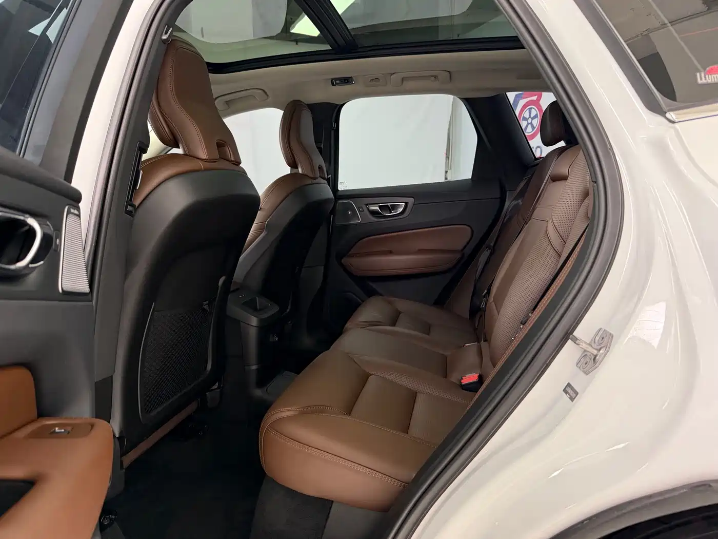 VOLVO XC60 PLUG IN HYBRID