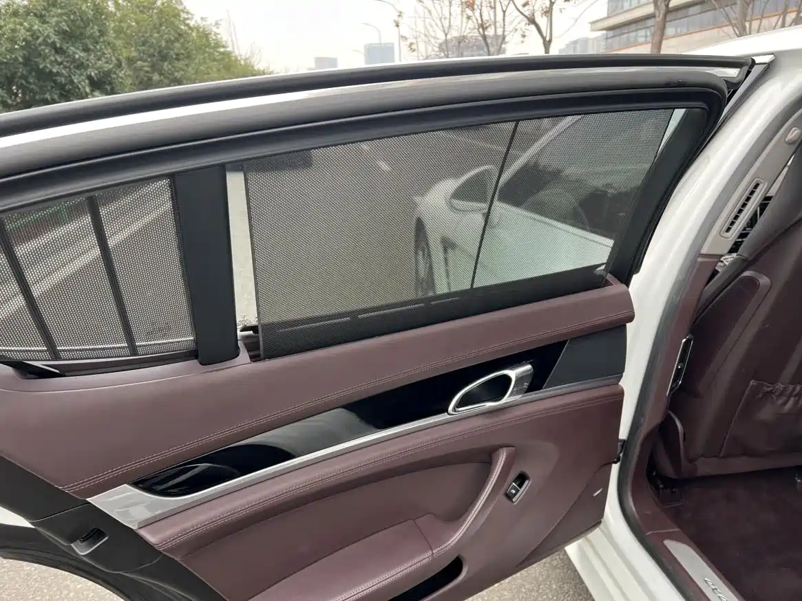 صورة 6 - Porsche Panamera