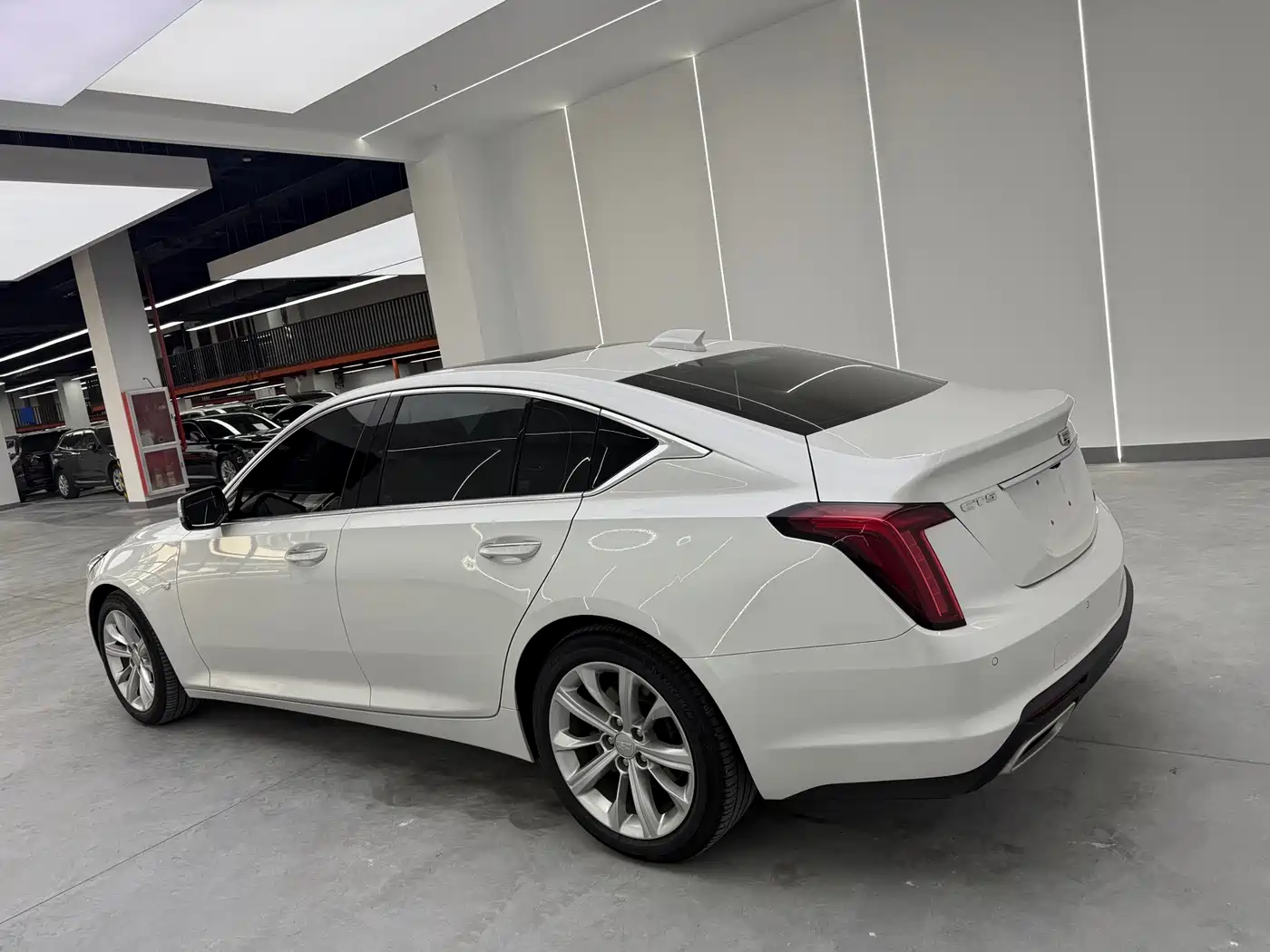 Cadillac CT5 2024 28T Luxury Model Pro фото 15